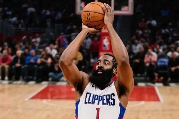 快船官宣詹姆斯・哈登续约，携手冲击新赛季荣耀